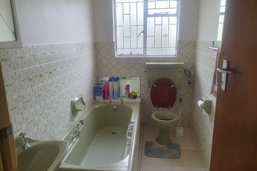 To Let 4 Bedroom Property for Rent in Welgelegen 1 Western Cape